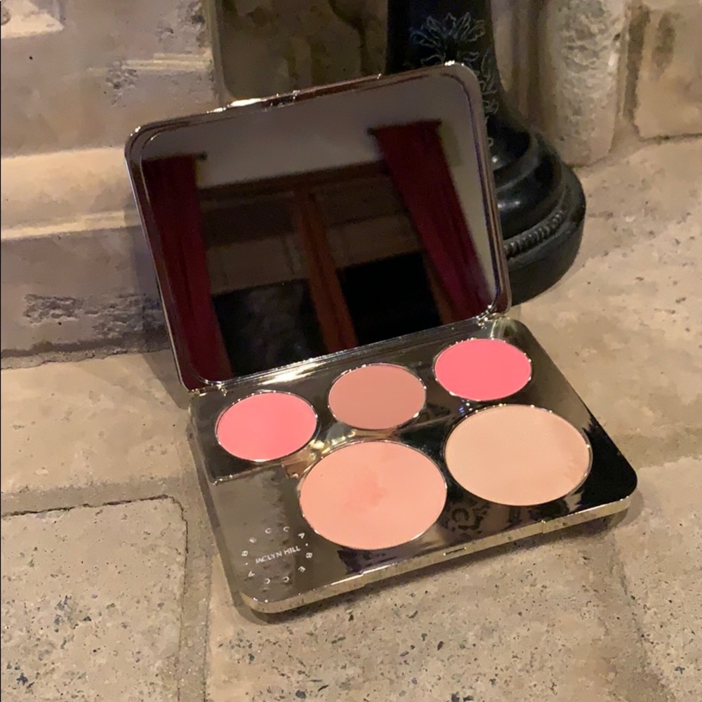 Becca x Jaclyn Hill Champagne collection Limited
